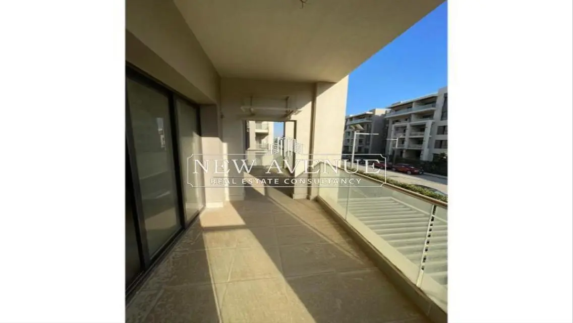 Luxurious 3-Bedroom Apartment with 180 sqm Space