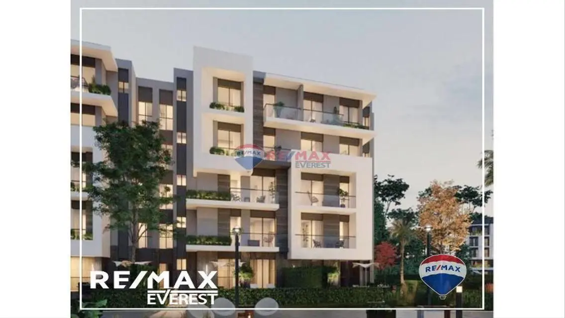 Resale Townhouse with Garden in Lugar New Zayed
