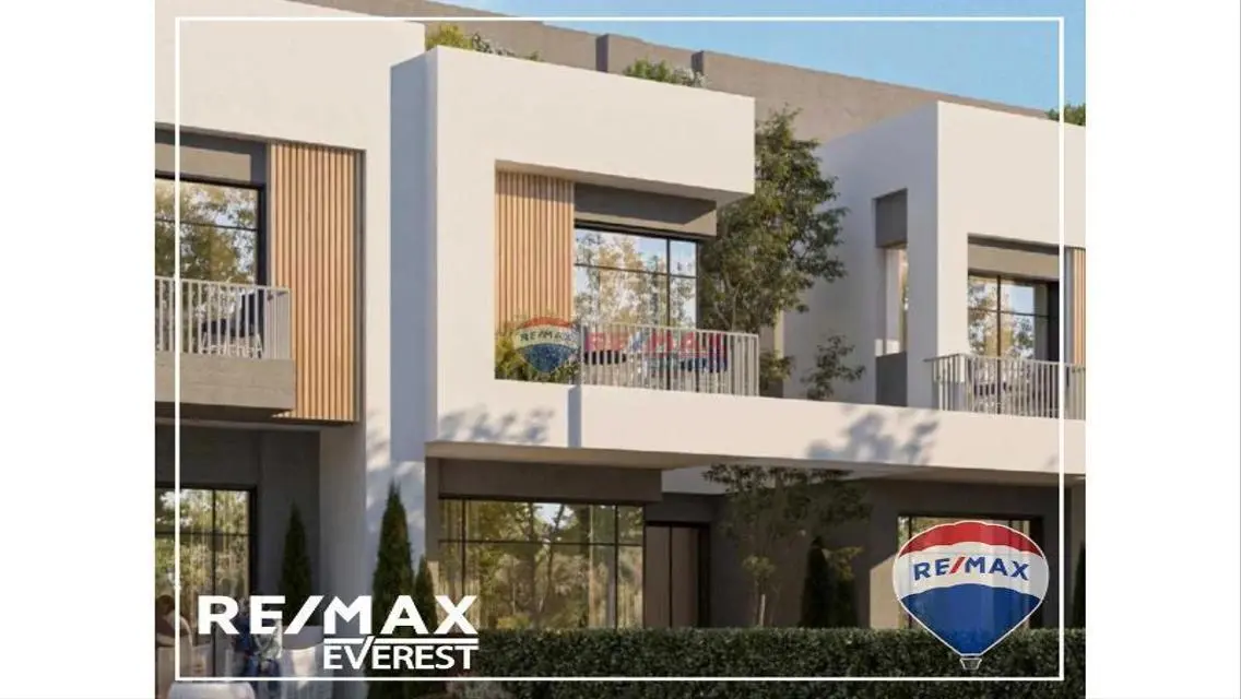 Resale Townhouse with Garden in Lugar New Zayed