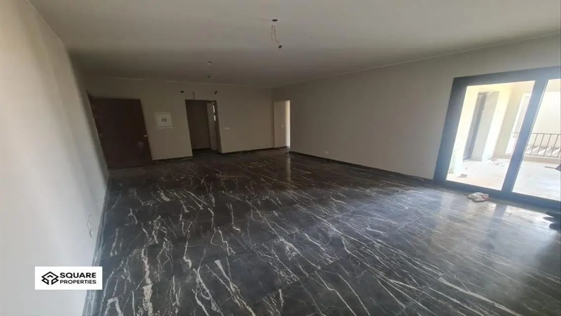 apartment in O West Compound for rent 2 bedrooms