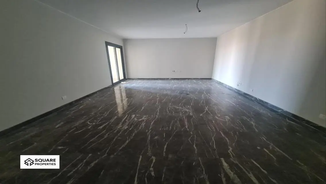 apartment in O West Compound for rent 2 bedrooms