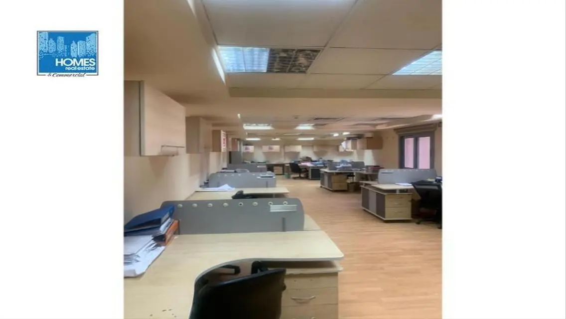 مقر اداري للبيع بالتجمع الخامس متشطب يالكامل5350م.