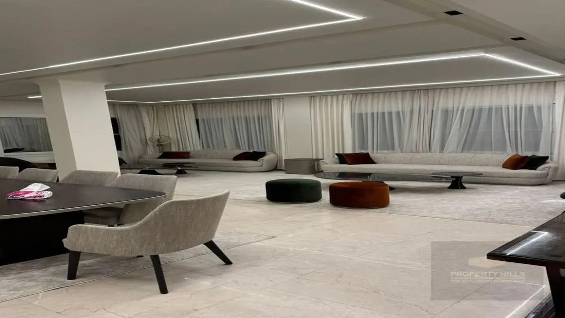 Luxury Apartment with Exceptional Amenities