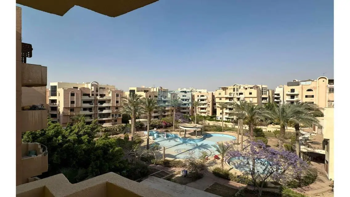 Apartment For rent190m in Arabeya Compound