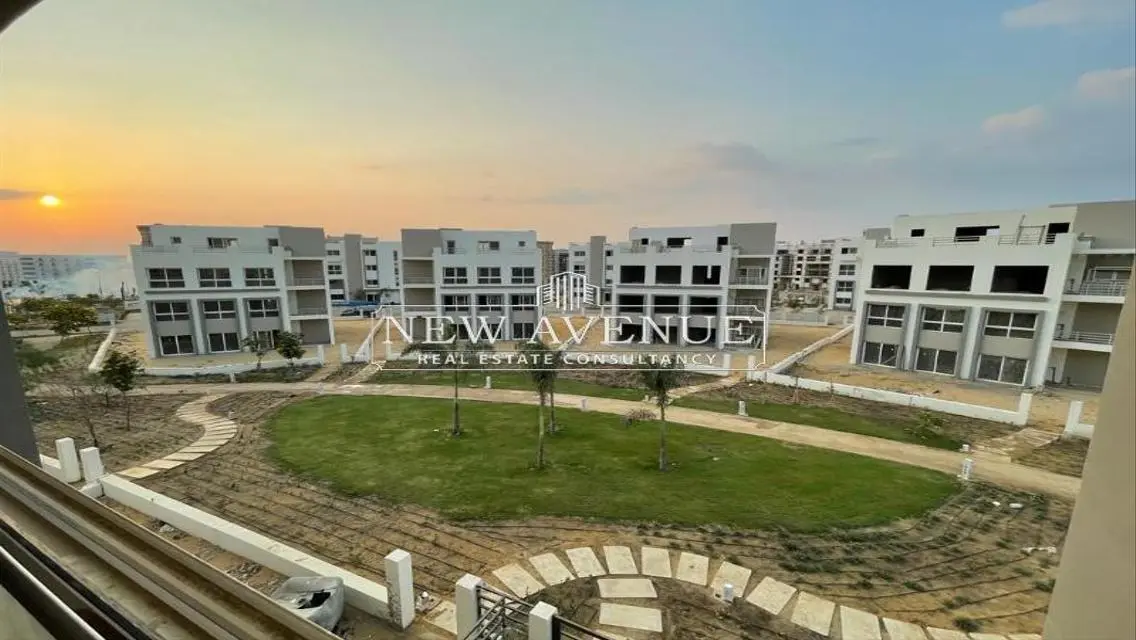 Luxurious Villa for Sale with Spacious Layout