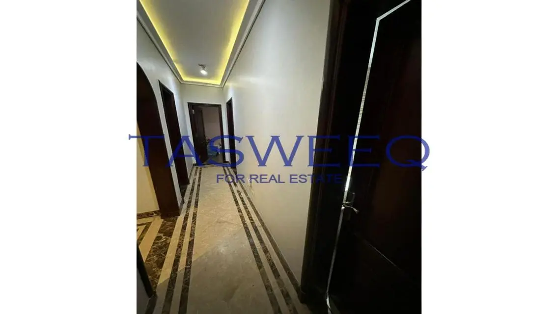 ويست تاون سوديك ويست شقة ارضي بجاردن بالاجهزة