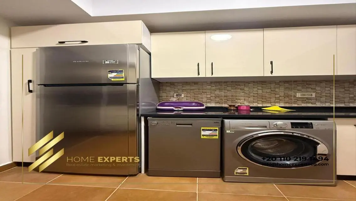 Luxurious furnished apartment with garden for rent