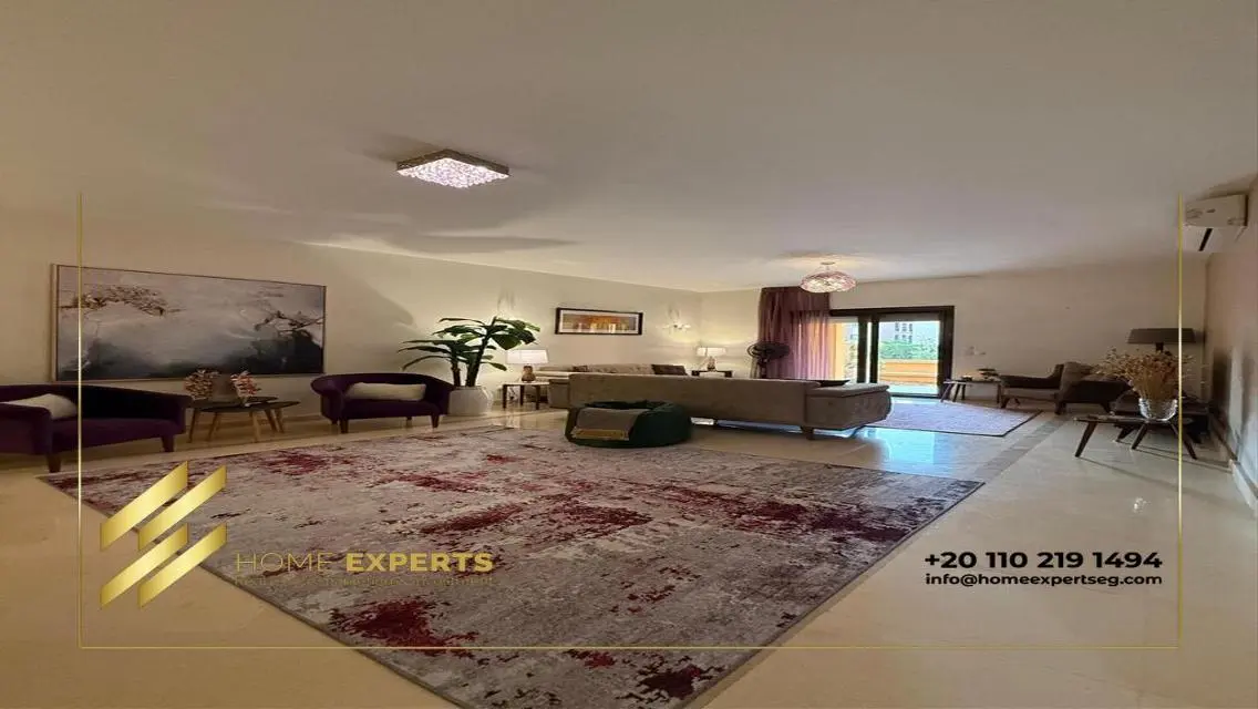 Luxurious furnished apartment with garden for rent