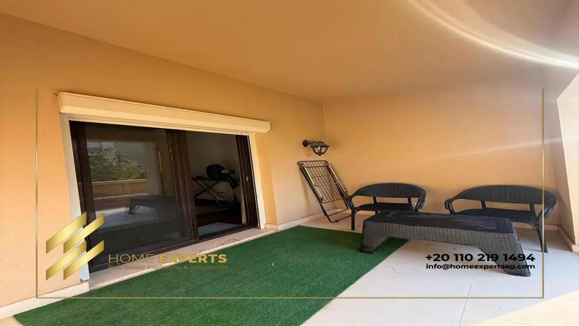Luxurious furnished apartment with garden for rent