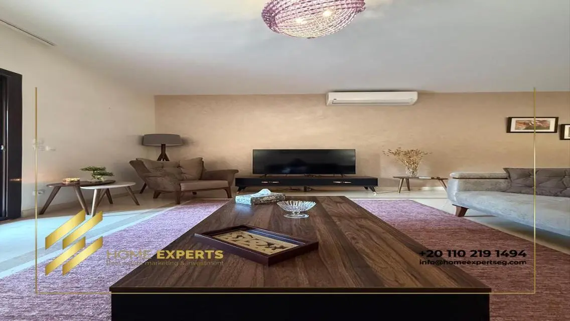 Luxurious furnished apartment with garden for rent
