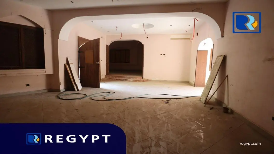 Villa For Sale In PRIM LOCATION IN  Maadi Sarayat
