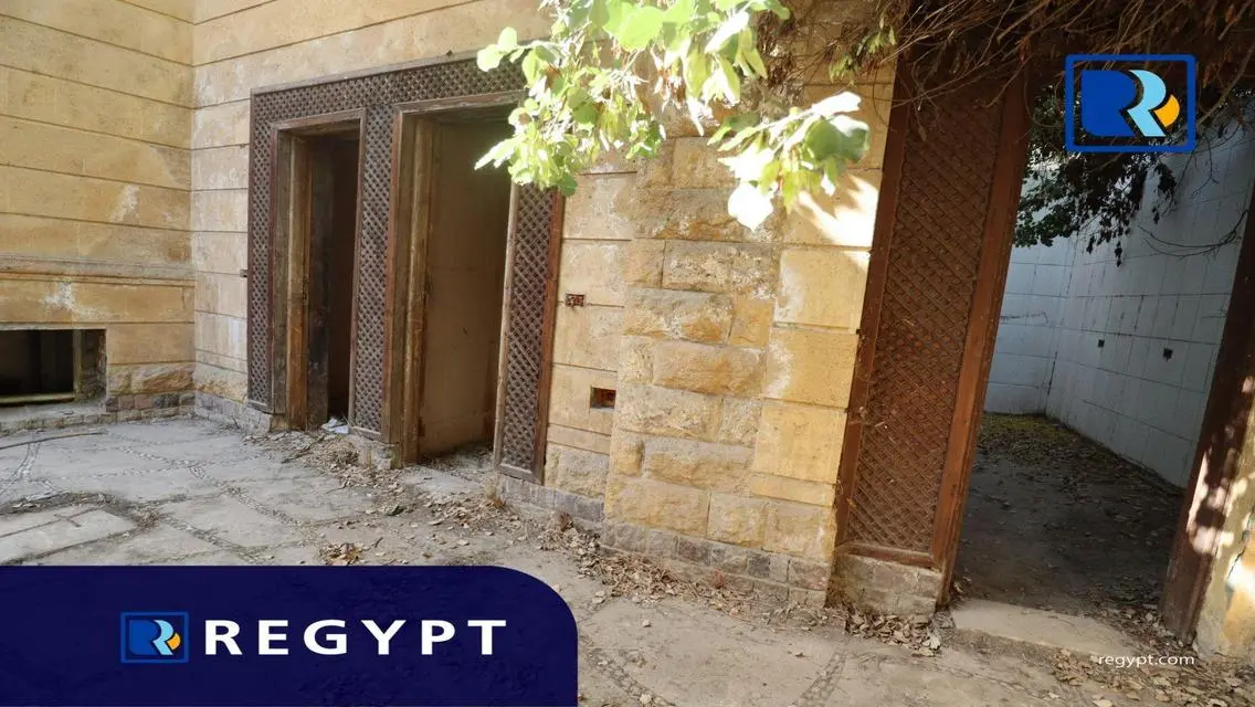 Villa For Sale In PRIM LOCATION IN  Maadi Sarayat