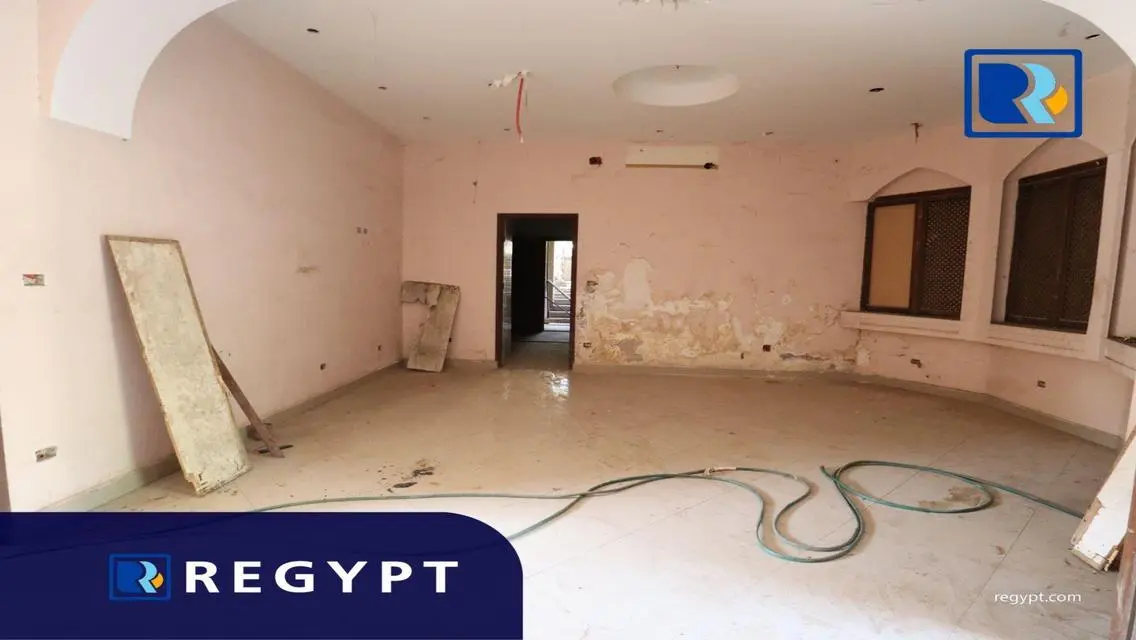 Villa For Sale In PRIM LOCATION IN  Maadi Sarayat