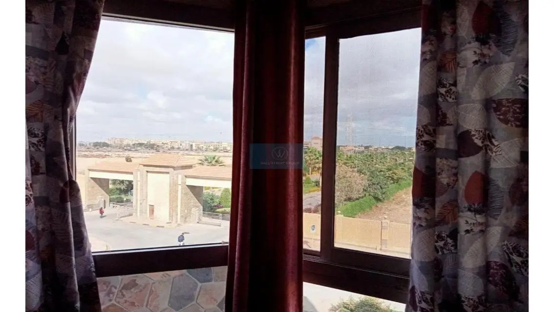Apartment for Sale with 400 Square Meters