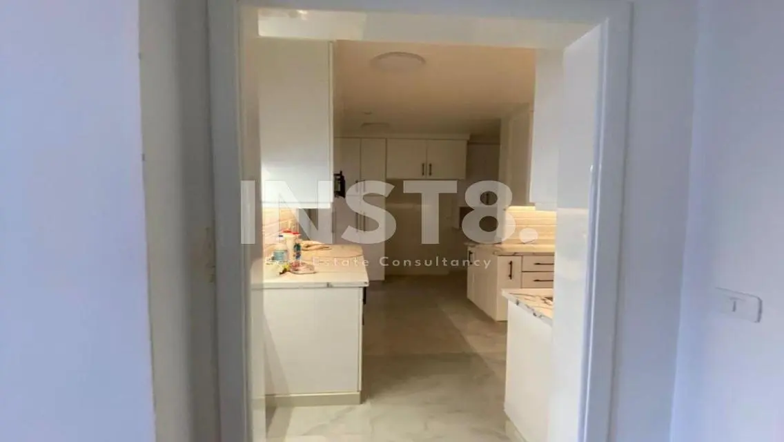 Luxury apartment for rent in Eastown open view