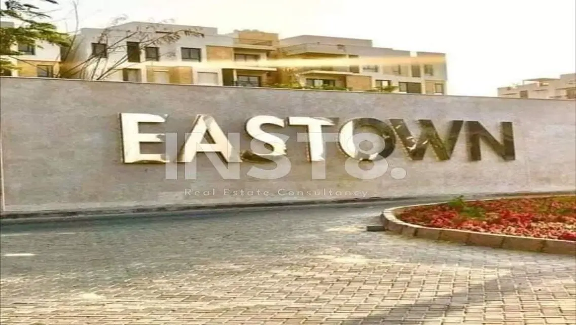 Luxury apartment for rent in Eastown open view