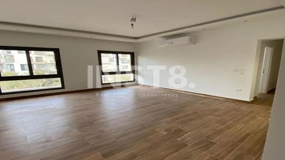 Luxury apartment for rent in Eastown open view
