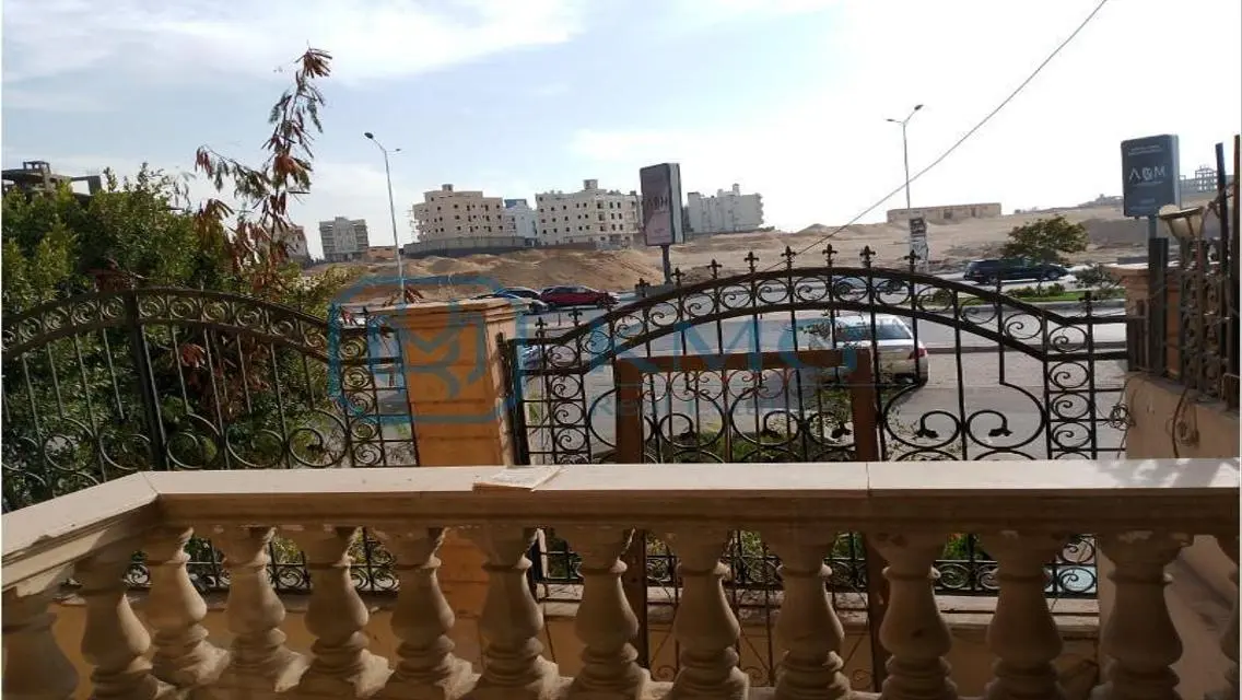 للبيع دوبلكس تشطيب سوبر لوكس  بفيلات النرجس