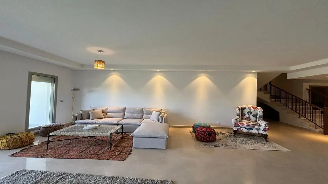 uplex with garden for rent in Uptown Cairo