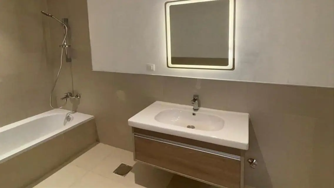 uplex with garden for rent in Uptown Cairo