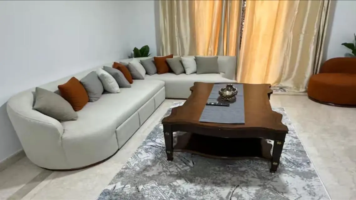 Furnished apartment for rent in Boulevard, Mivida