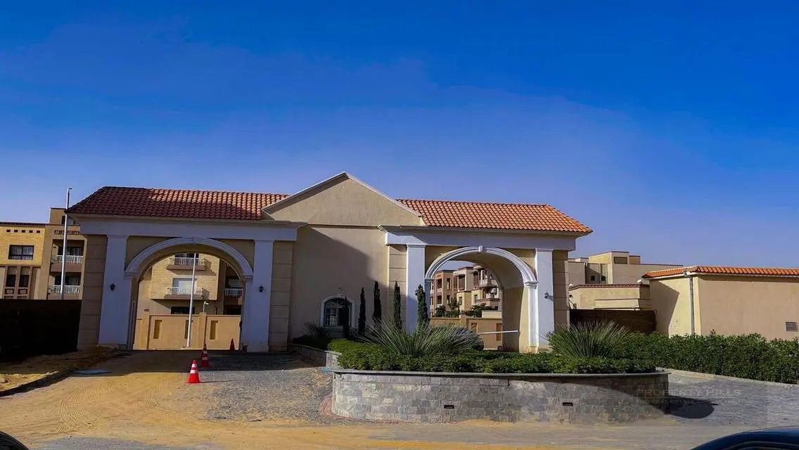 Immediate delivery Duplex 272m +garden154m +inst.