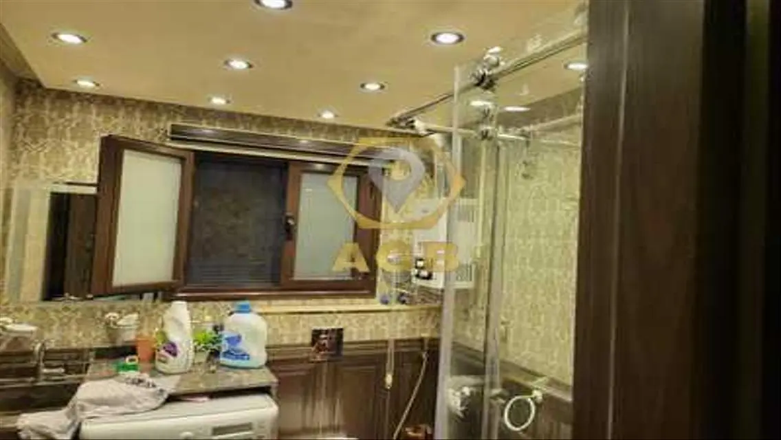 شقة روعة 205م سوبر لوكس ش القبة مصر الجديدة