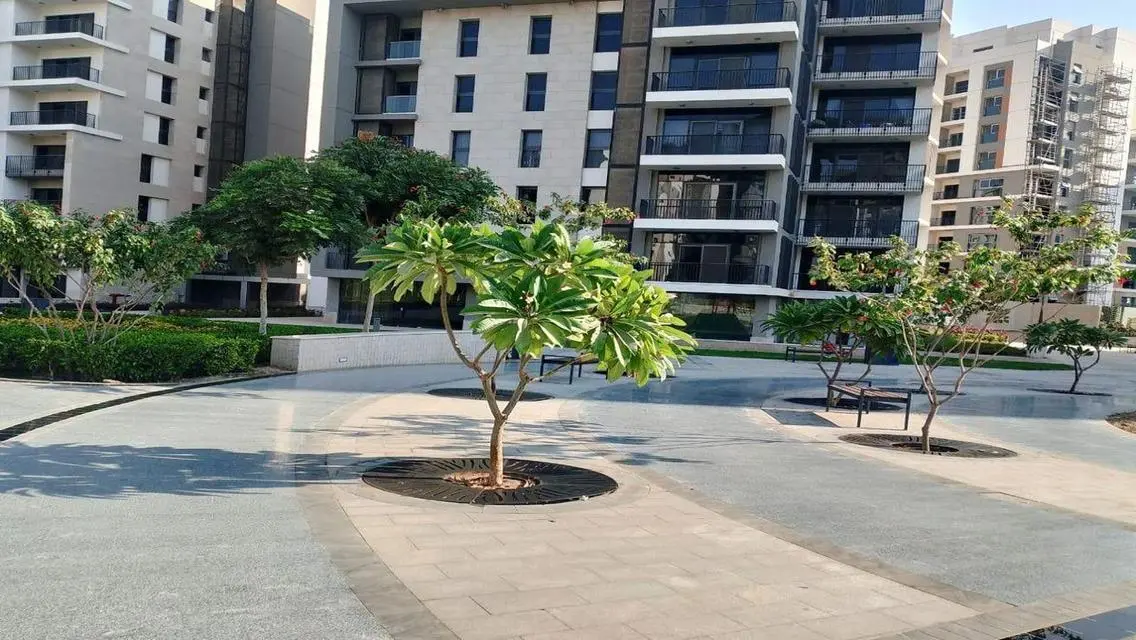 Resale 102m RTM- FF 9th floor in ZED ready to move