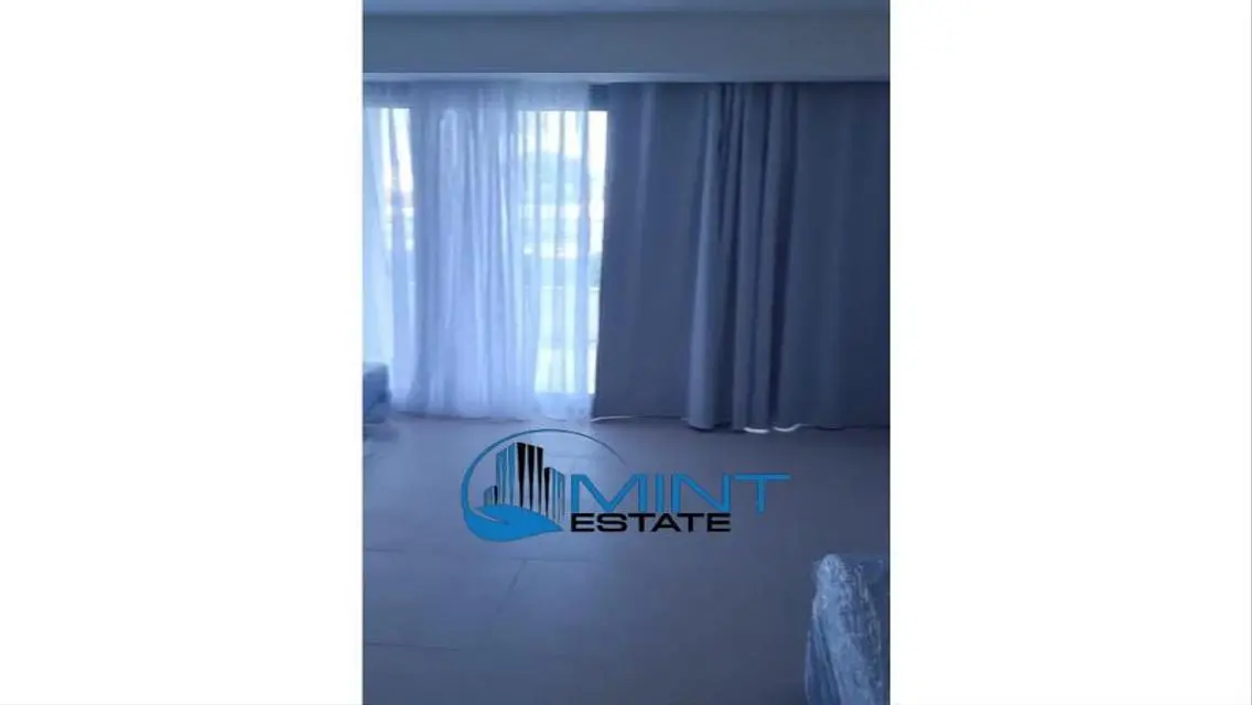 شاليه ارضي بحديقة للبيع في مراسي