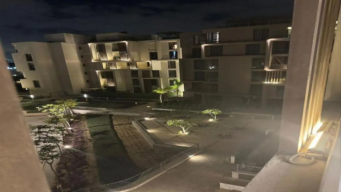 Apartment in Eastown, furnished, ultra modern, fir