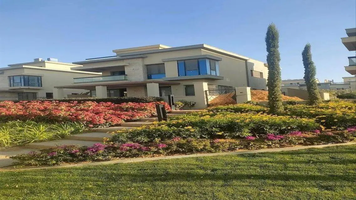 Stunning Villa Move in Instantly in ETATES