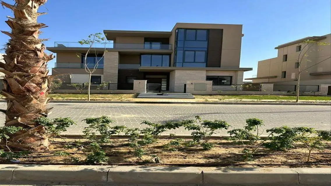 Stunning Villa Move in Instantly in ETATES