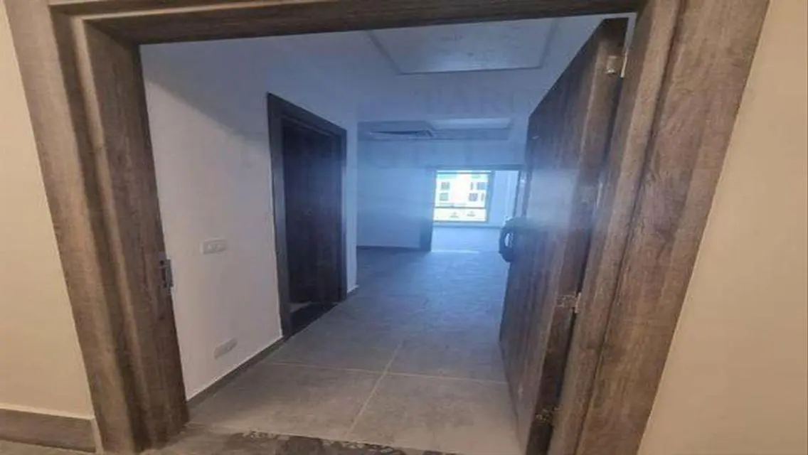 Aiad for rent half equipped