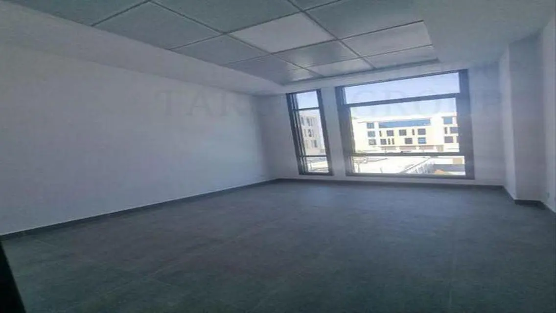 Aiad for rent half equipped