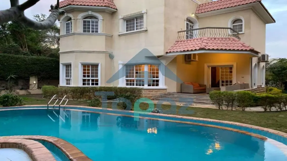 Villa With Swimming pool For Sale at Beverly hills