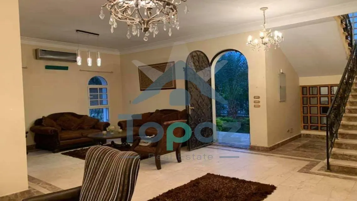 Villa With Swimming pool For Sale at Beverly hills