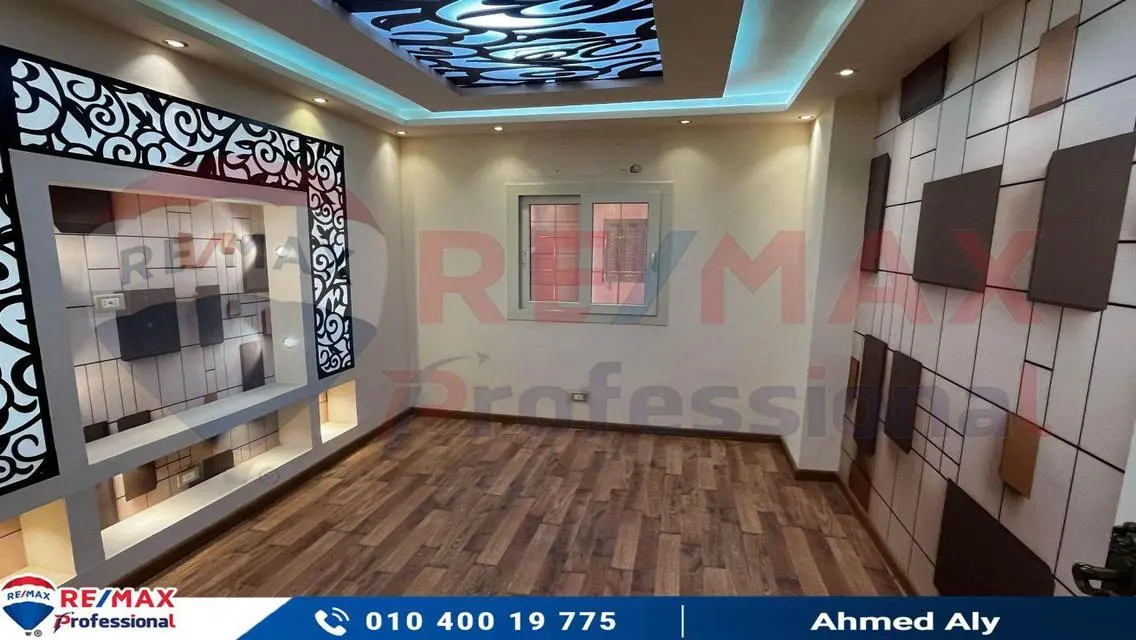 For rent apartment in Gleem Steps from Abu Qir St.