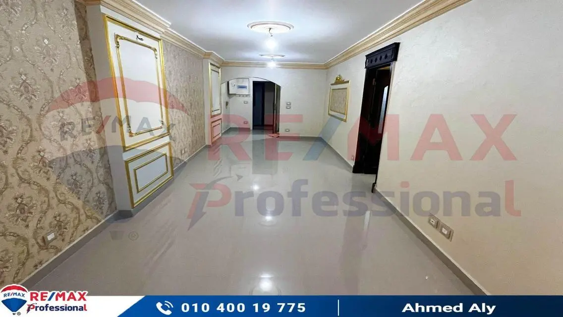 For rent apartment in Gleem Steps from Abu Qir St.