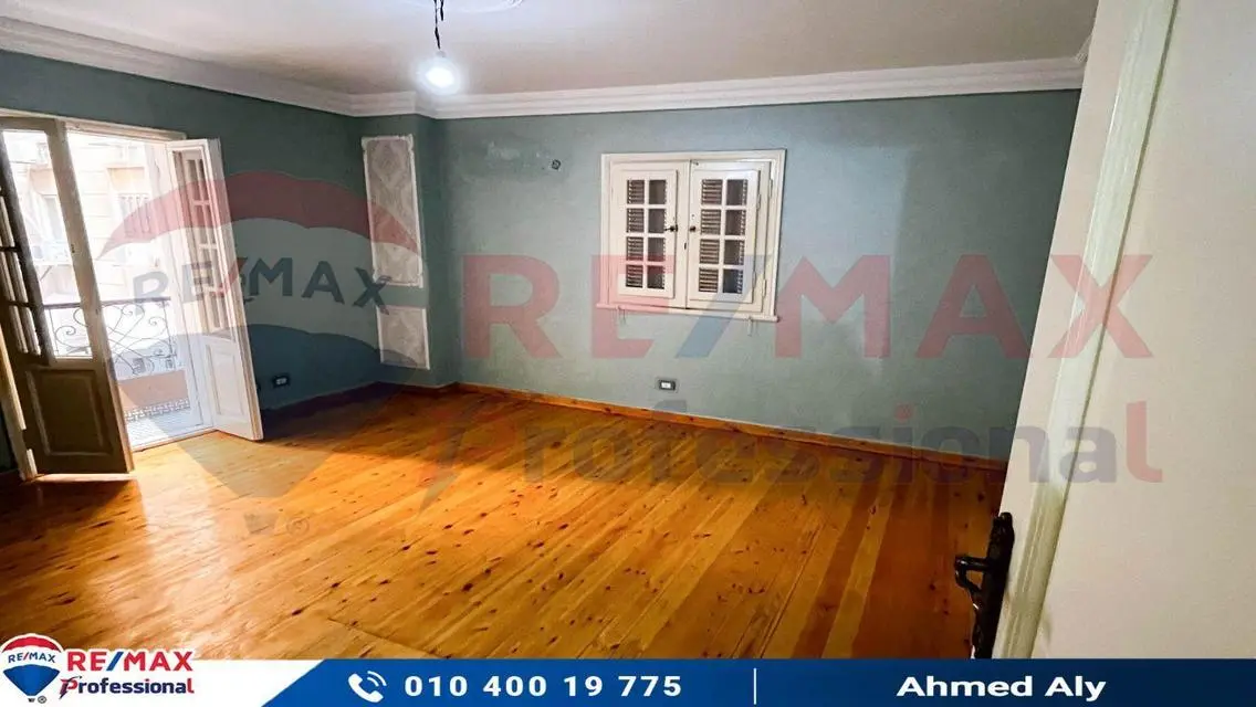 For rent apartment in Gleem Steps from Abu Qir St.