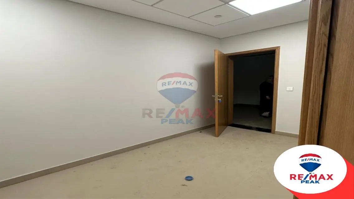 Sodic Medical District Clinic For Rent 57m
