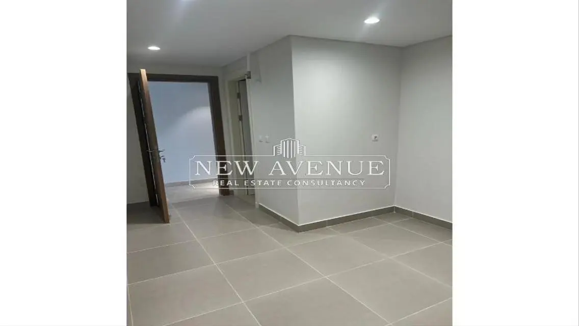 4 Bedrooms fully finished on Boulevard main view