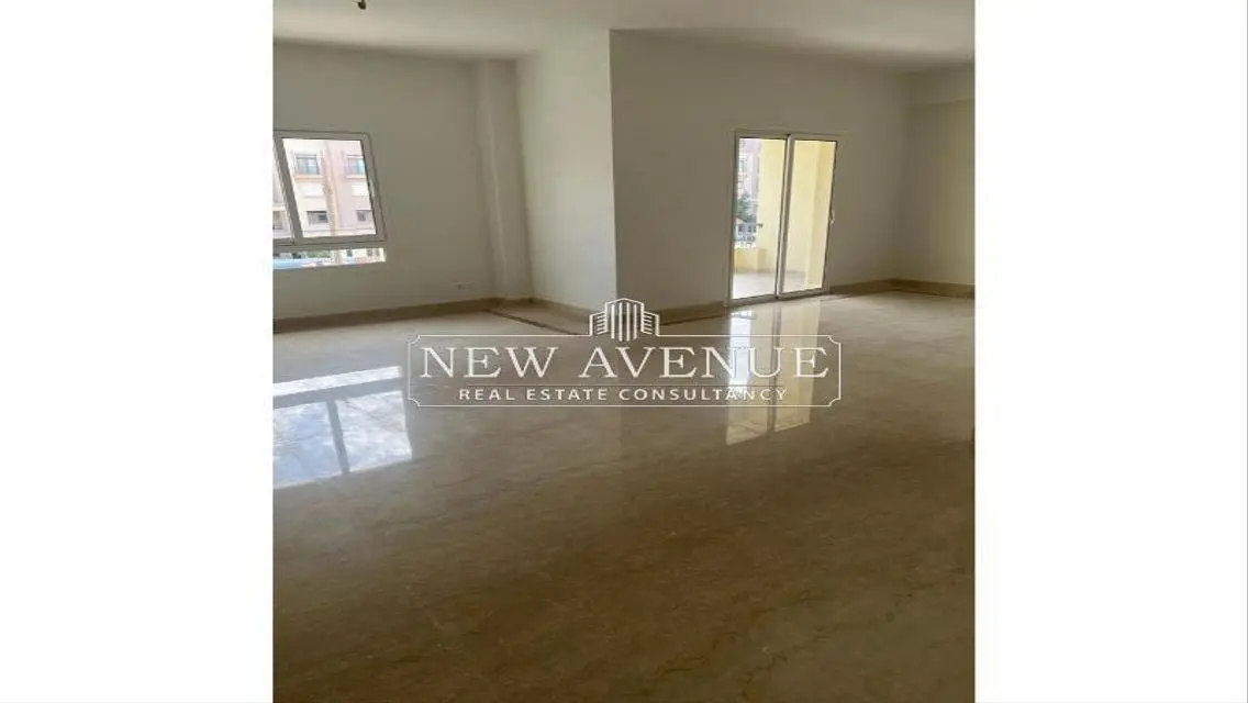 4 Bedrooms fully finished on Boulevard main view