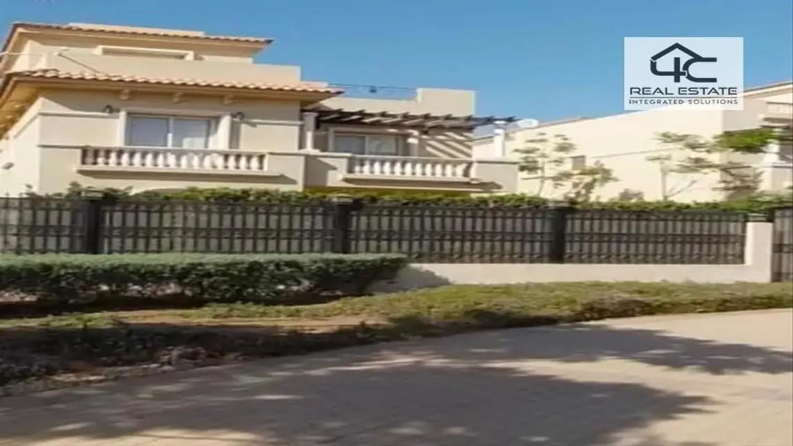 Villa classic fully finished for sale in Hyde park