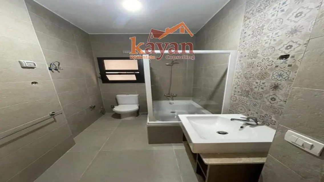 Apartment 3 Beds For Rent in Compound Al- Marasem