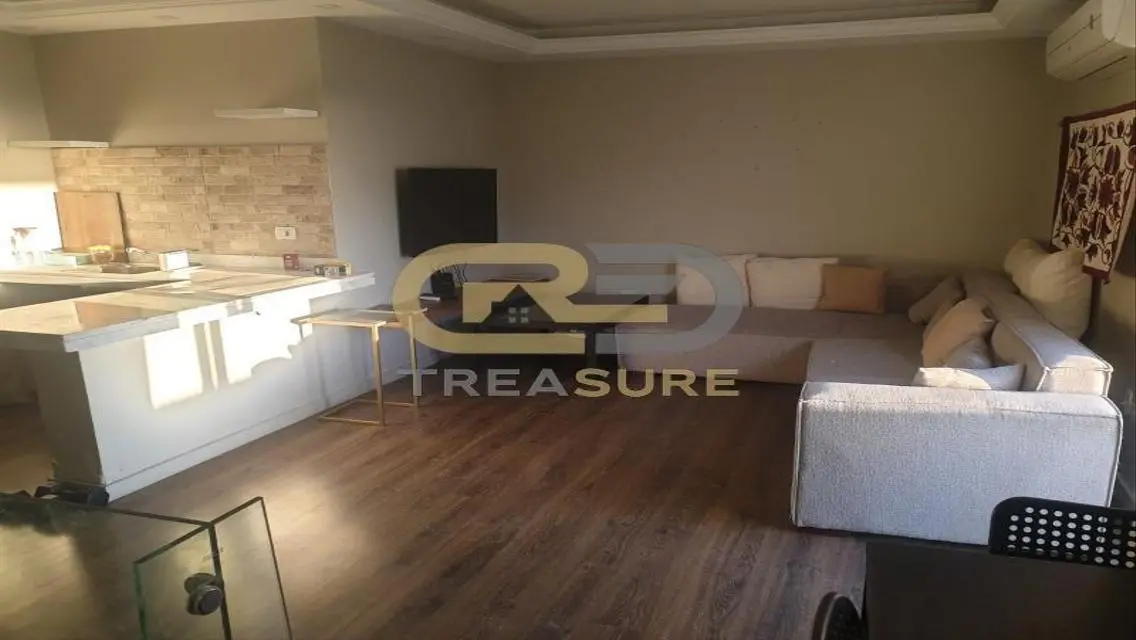 Penthouse for rent in Mountain View Hyde Park
