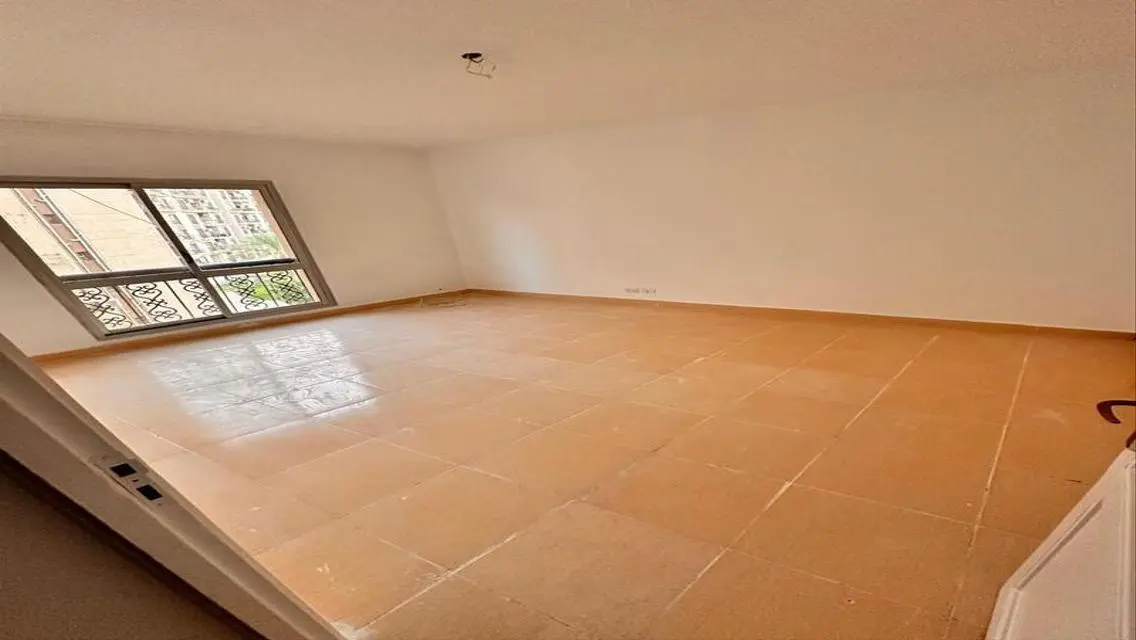 Apartment 162 meters for rent, including maintenan
