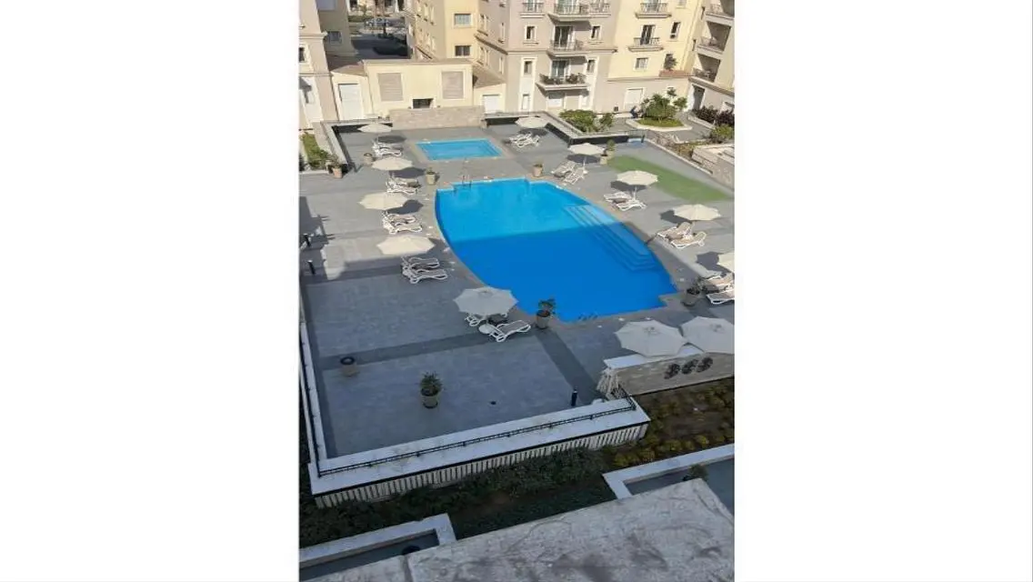 furnished Apartment 191m rent mivida boulevard