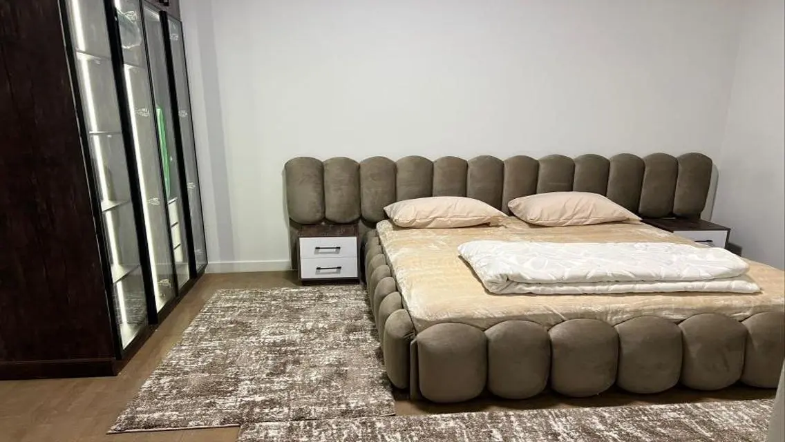 furnished Apartment 191m rent mivida boulevard