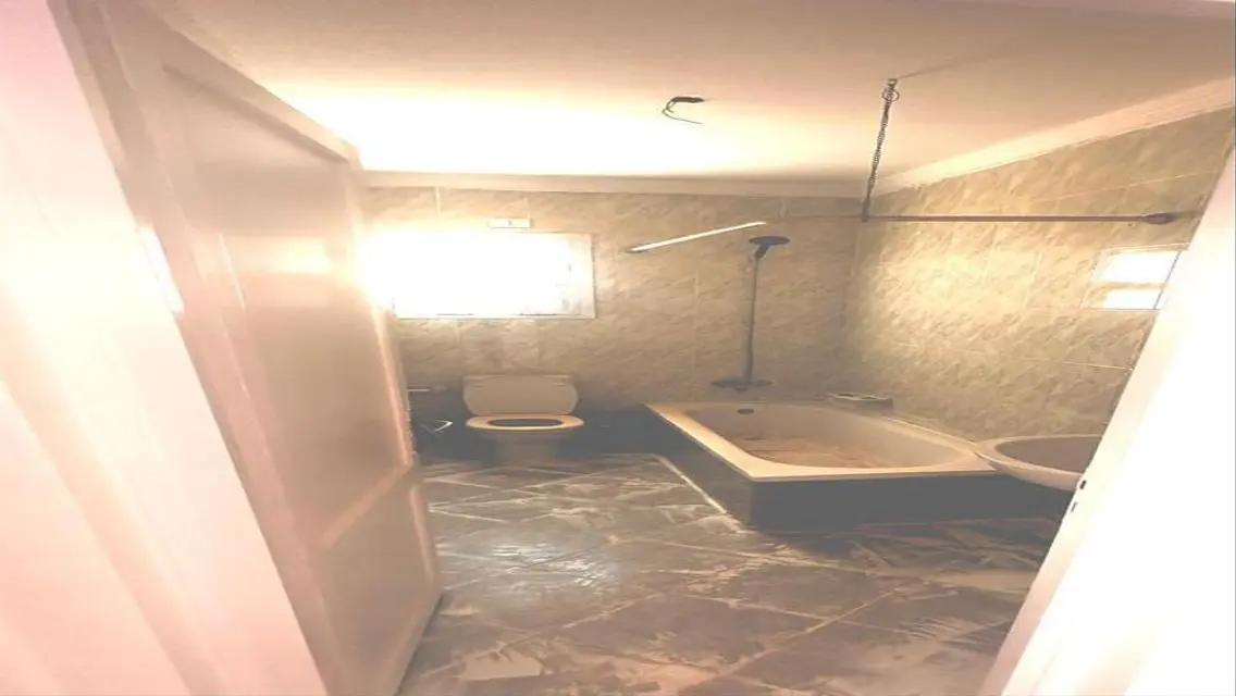 For rent, an apartment of 162 square meters, a ste