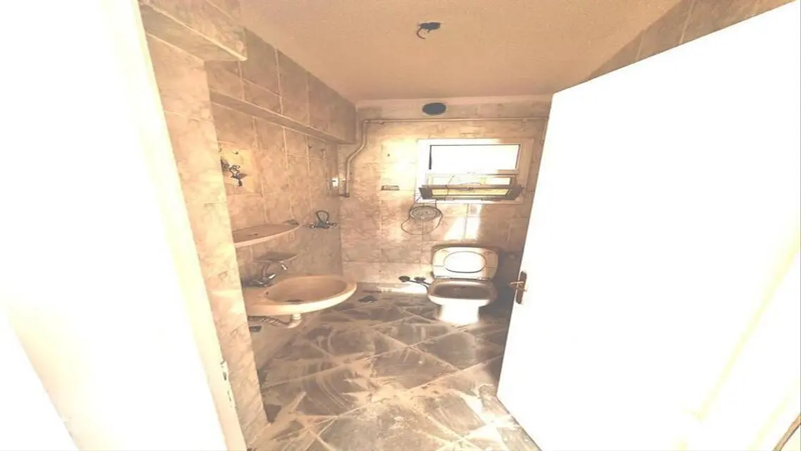 For rent, an apartment of 162 square meters, a ste